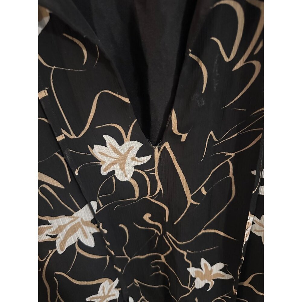 Elizabeth & James Y Black & White Gauzy Floral Long Sleeved Spring Mini Dress - Picture 7 of 11